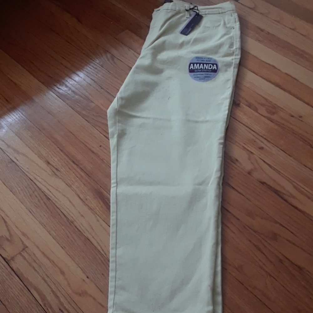 Women's plus size jeans